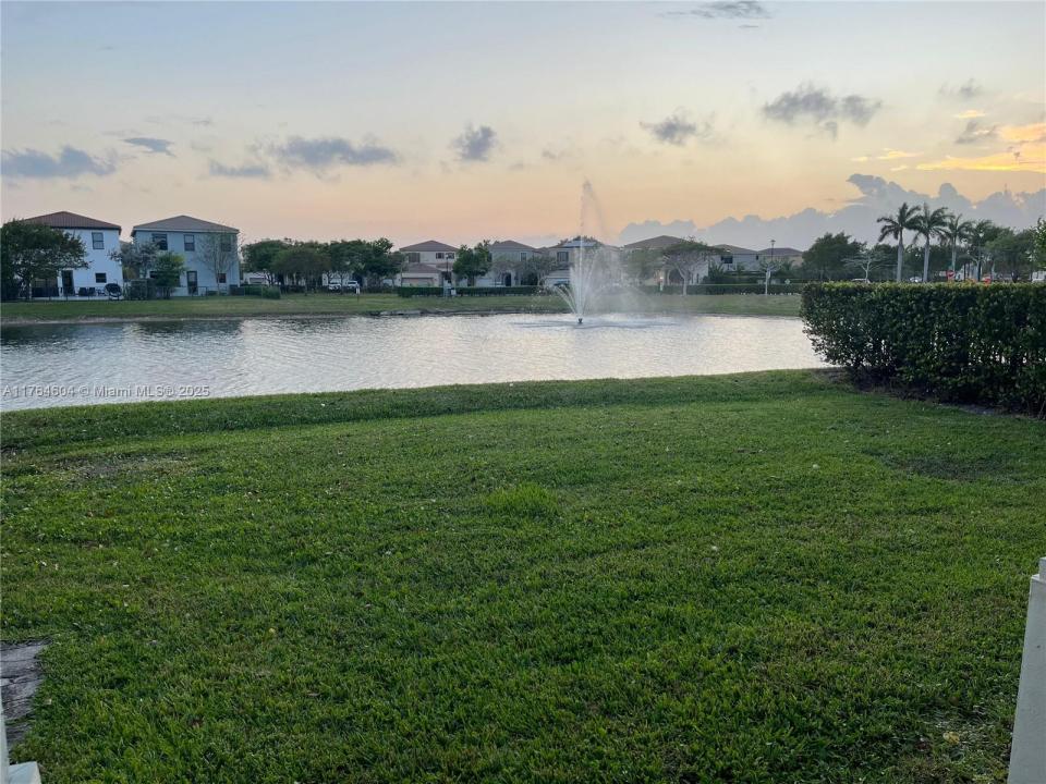 616 NE 193rd St, Miami, Flórida 33179, Estados Unidos