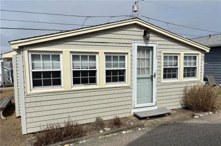 240 Carpenters Beach Road, South Kingstown, רוד איילנד 02879, ארצות הברית של אמריקה
