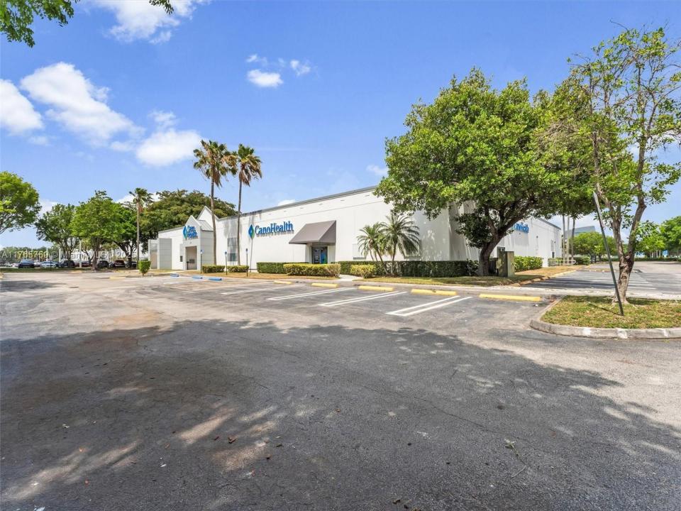 3301 NW 107th Ave, Doral, フロリダ 33178, アメリカ合衆国