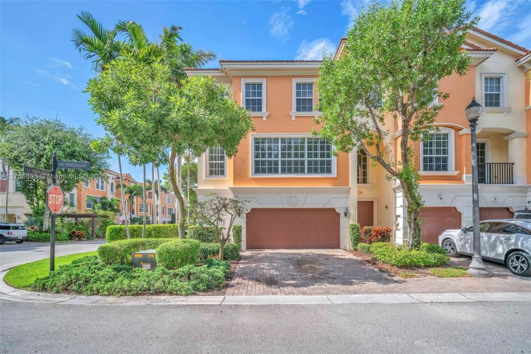 616 NE VENEZIA LANE 616, Boca Raton, Флорида 33487, Соединенные Штаты