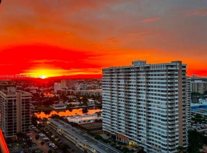 2030 S Ocean Dr 2204, Hallandale Beach, Florida 33009, USA