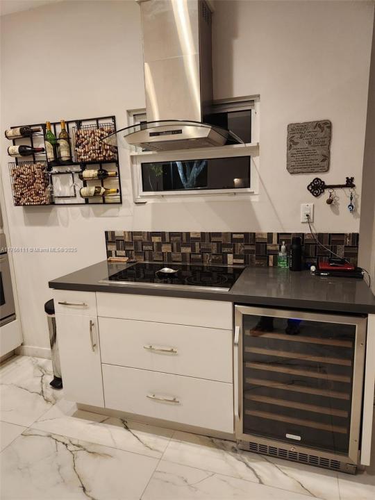 5723 NW 100th Ct, Doral, Florida 33178