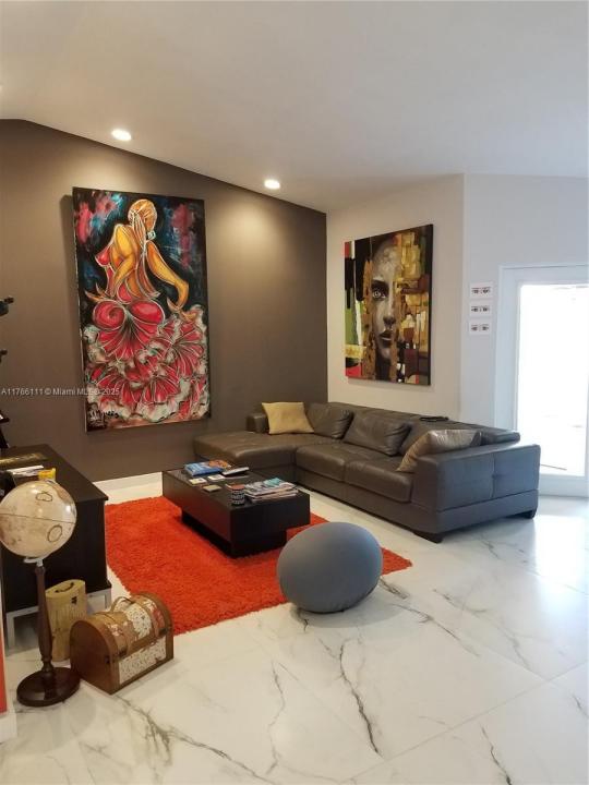 5723 NW 100th Ct, Doral, Florida 33178