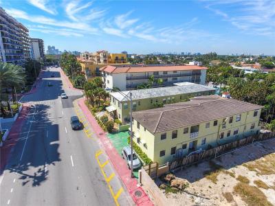 8918 Collins Ave, Surfside, Florida 33154, USA
