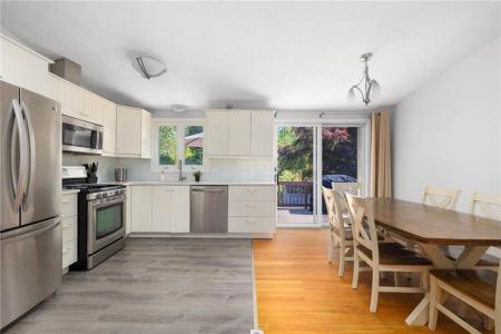 80 Old Pine Road, Narragansett, RI 02882, USA