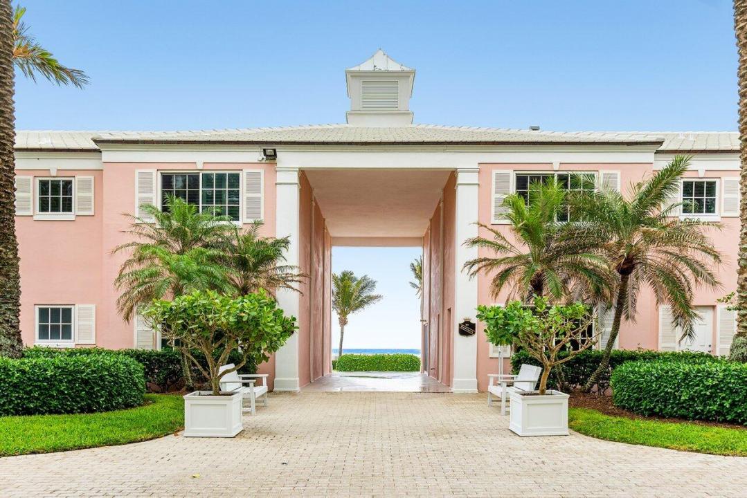 2613 N Ocean Boulevard W5, Gulf Stream, Florida 33483