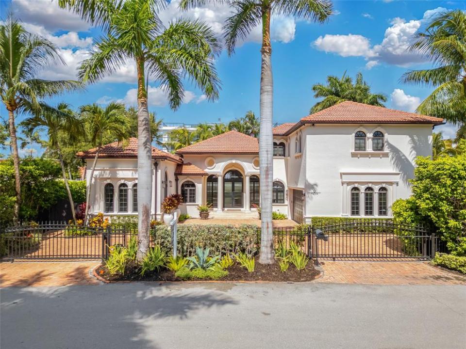 9 Fiesta Way, Nurmi Isles, Fort Lauderdale, フロリダ 33301, アメリカ合衆国