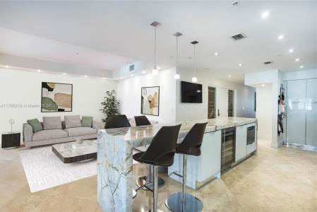 1415 Sunset Harbour 203, Miami Beach, Florida 33139, USA
