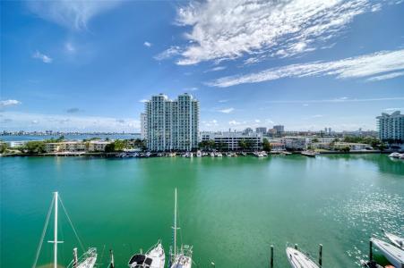 7933 West Dr 817, North Bay Village, Florida 33141, USA