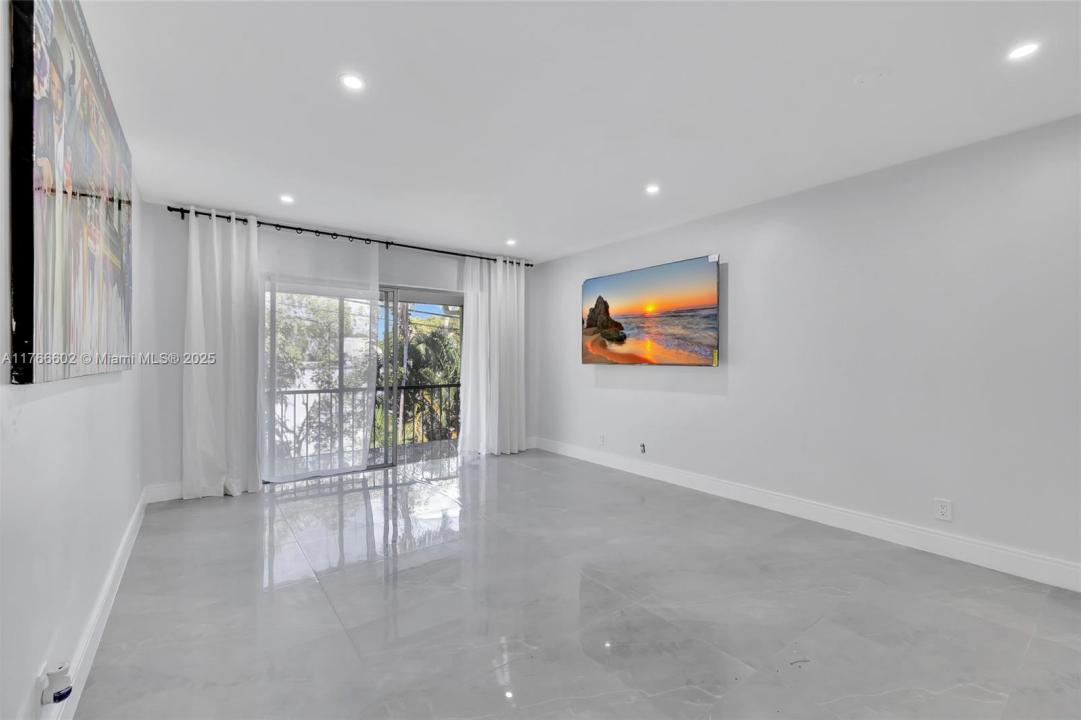 2271 NE 68th St 2026, Fort Lauderdale, Florida 33308, Estados Unidos