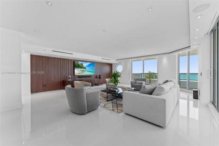 5801 Collins Ave 600, Miami Beach, Florida 33140, USA