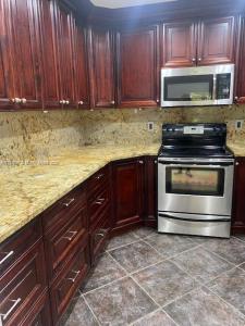 3933 Cocoplum Cir 3518, Coconut Creek, Florida 33063, HOA KỲ