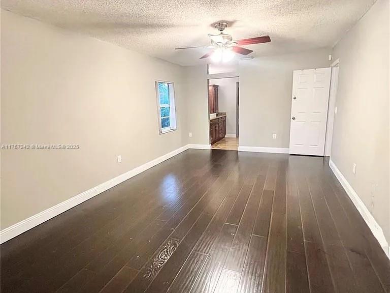 12105 NW 32nd Mnr, Sunrise, Floride 33323, États-Unis