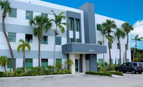 240 NW Peacock Blvd 104, Port St. Lucie, Florida 34986