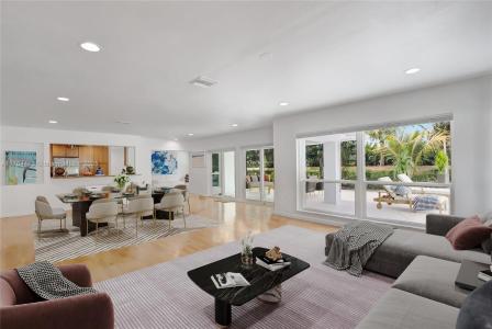 22071 W Soliel Cir W, Boca Raton, Florida 33433, USA