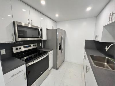 200 SW 132nd Way 203L, Pembroke Pines, Florida 33027, USA