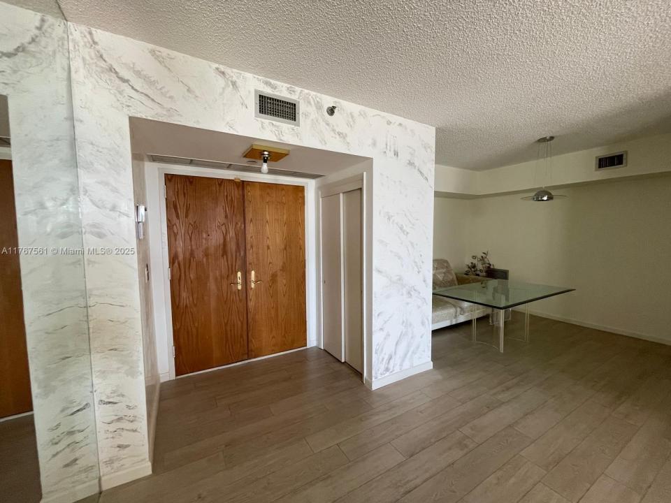 20281 E Country Club Dr 810, Aventura, 플로리다 33180, 미국