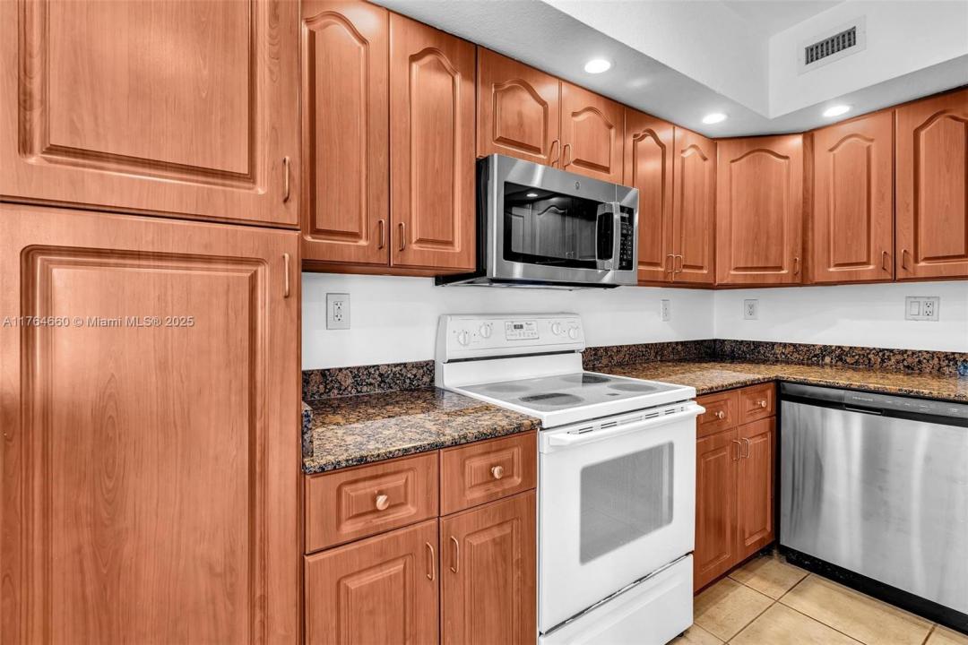 5600 Collins Ave 10J, Miami Beach, Flórida 33140, Estados Unidos