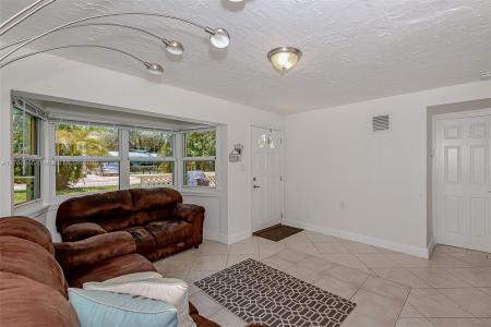 4560 SW 29th Ter, Dania Beach, Florida 33312, USA