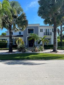 12755 Red road, Coral Gables, Florida 33156, USA