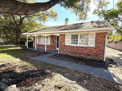 100 HURON AVE, Tampa, Florida 33606, USA