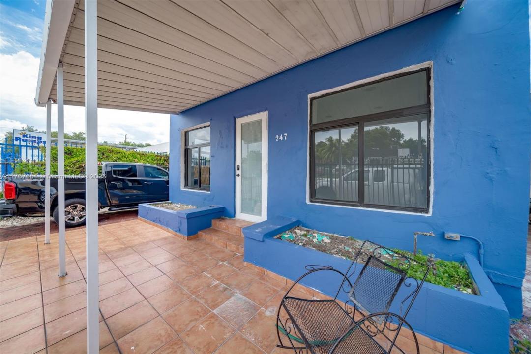 247 NW 54th St, Miami, Floride 33127, États-Unis
