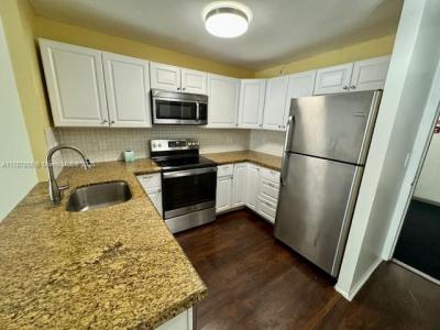 2029 NW 46th Ave E202, Lauderhill, Florida 33313, USA
