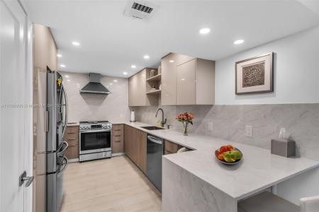 1904 S Ocean Dr 801, Hallandale Beach, Florida 33009, USA