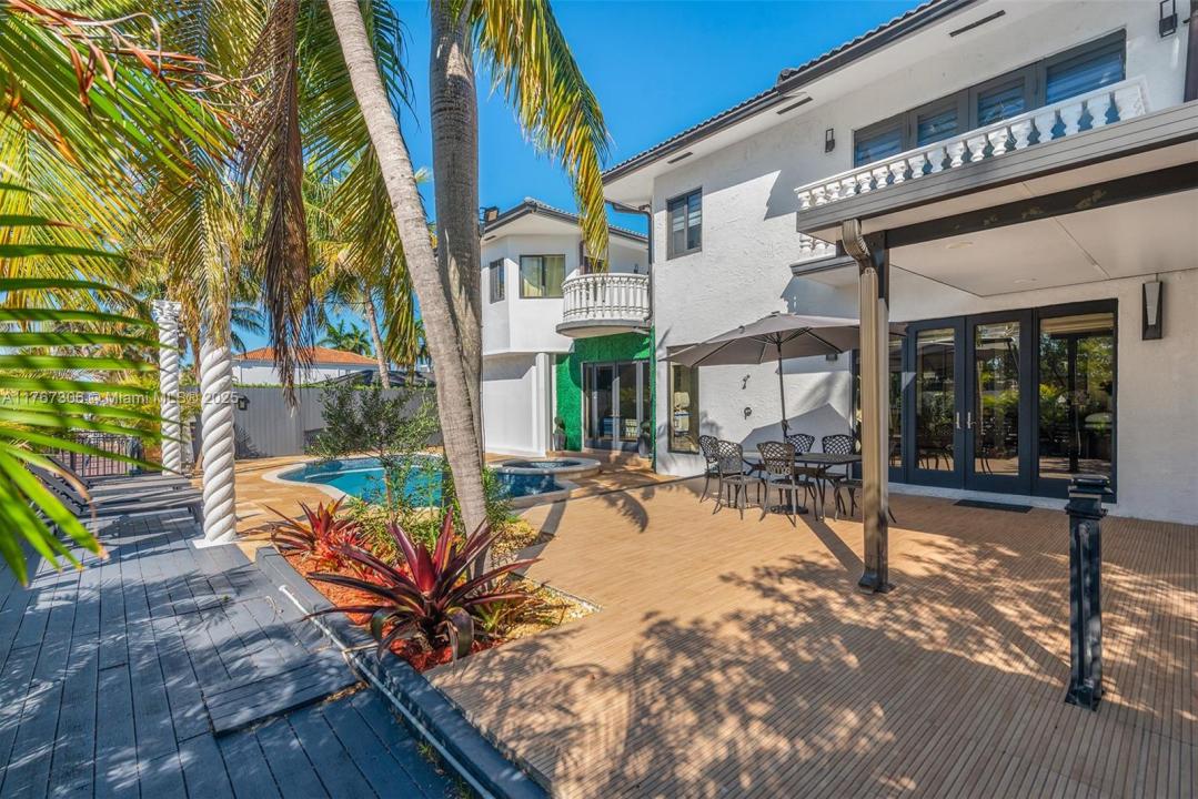 3400 NE 164th St, North Miami Beach, Florida 33160