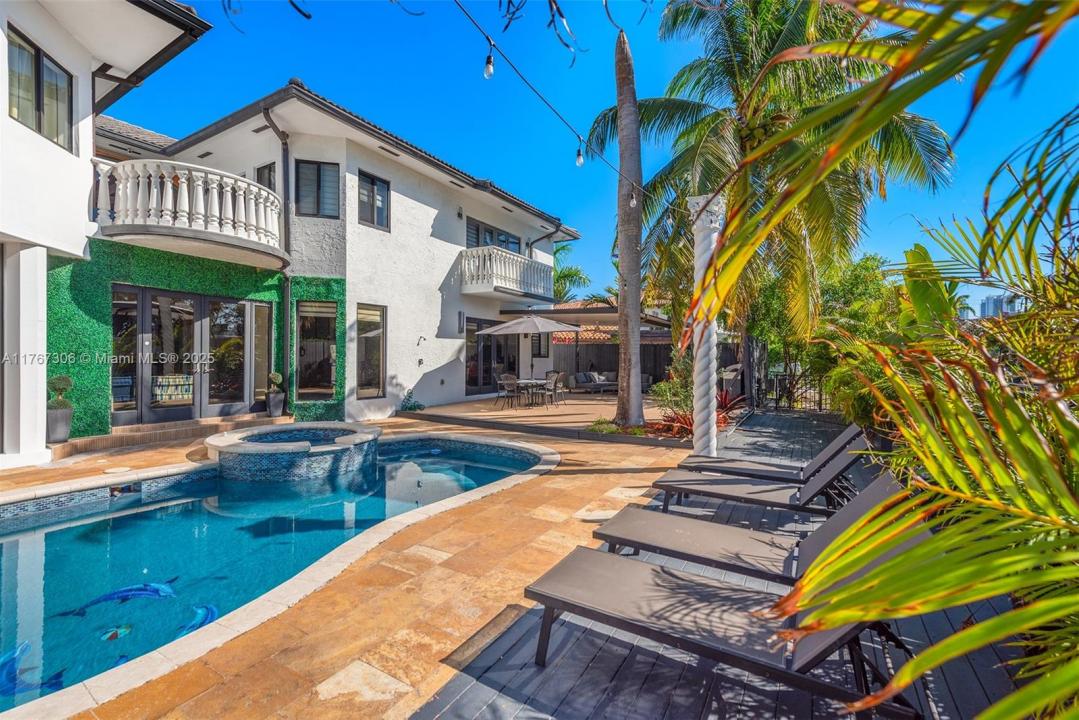 3400 NE 164th St, North Miami Beach, Florida 33160