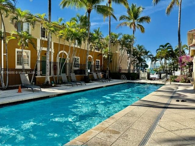2841 NE 185th St 513, Aventura, Flórida 33180, Estados Unidos