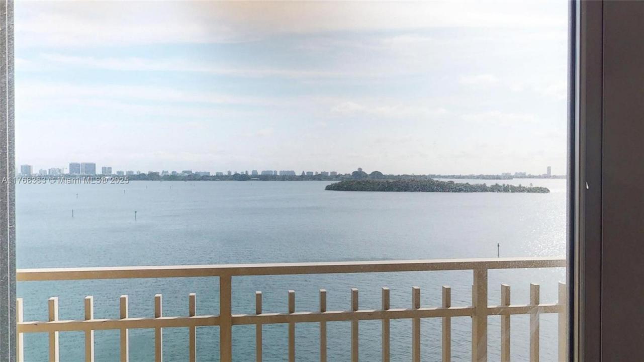 11113 Biscayne Blvd 757, Miami, Florida 33181, USA