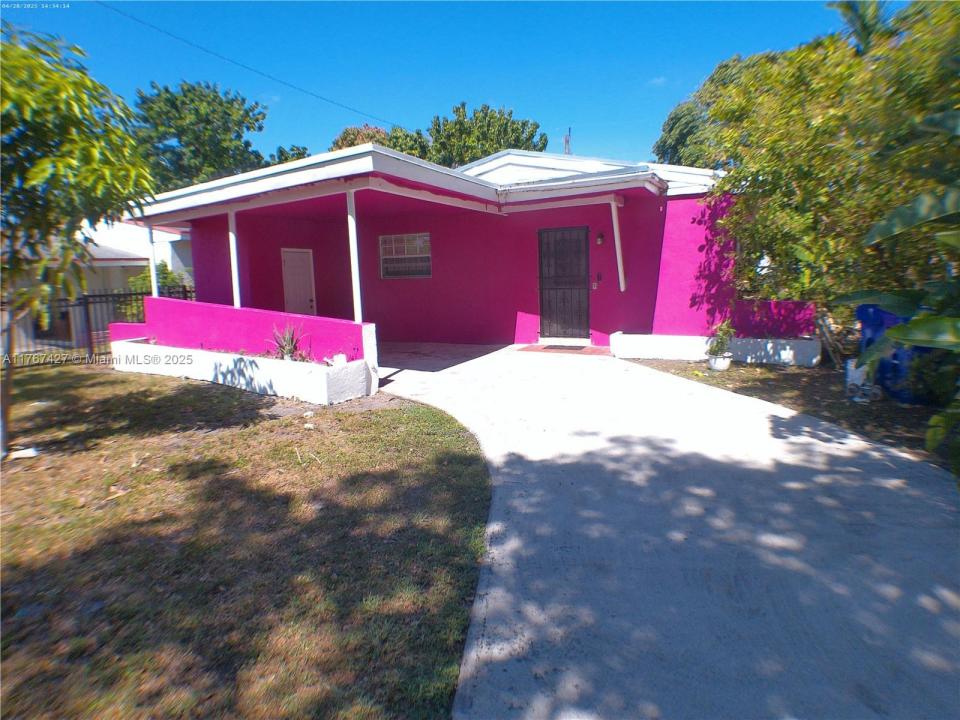 15775 NE 13th Ave, North Miami Beach, Florida 33162, Amerika Birleşik Devletleri