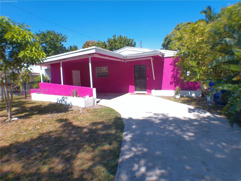 15775 NE 13th Ave, North Miami Beach, Florida 33162, Amerika Birleşik Devletleri