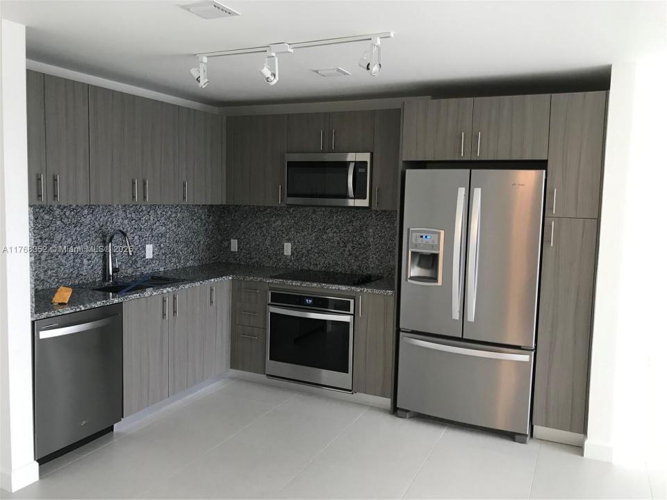 5350 NW 84th Ave 1814, Doral, Florida 33166
