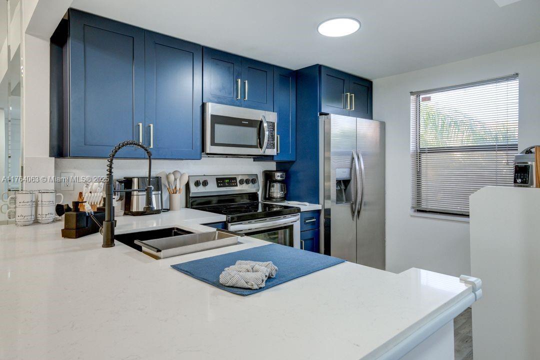 2726 NW 104th Ave 302, Sunrise, 佛罗里达州 33322, 美国