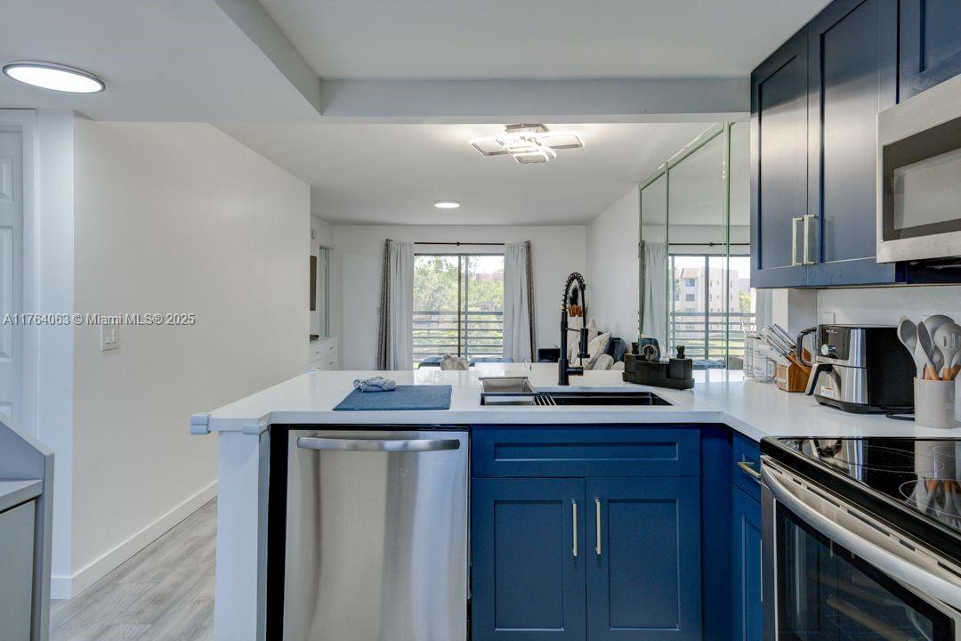 2726 NW 104th Ave 302, Sunrise, 佛罗里达州 33322, 美国