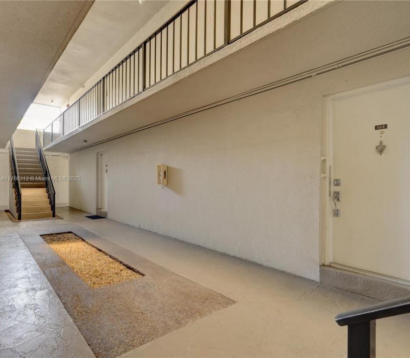 8788 SW 12th St 103, Miami, Florida 33174, USA