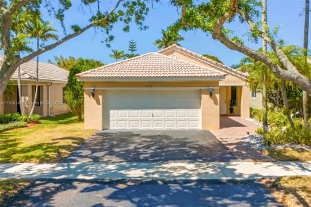 1536 Salerno Cir, Weston, Florida 33327, USA