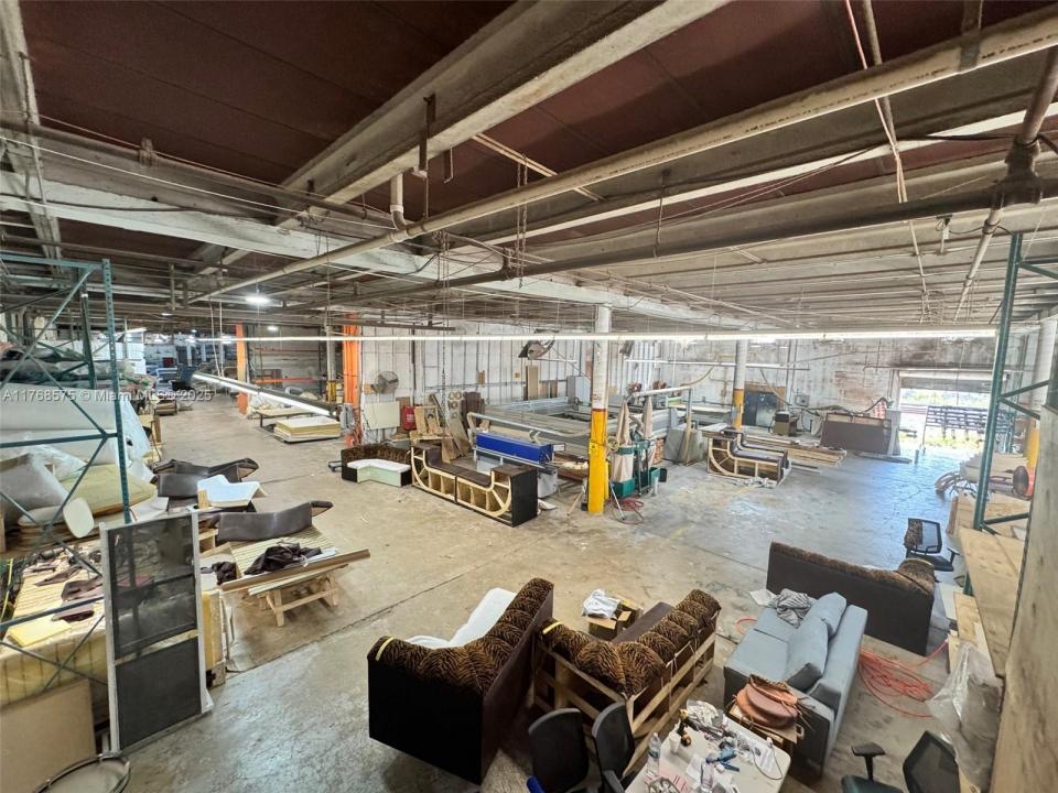 705 E 10 Ave, Hialeah, 佛羅里達州 33010, 美國