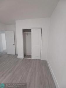 24 SW 13th St 1-5, Dania Beach, Floride 33004, États-Unis