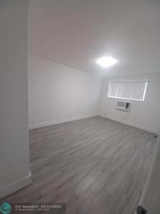 24 SW 13th St 1-5, Dania Beach, Floride 33004, États-Unis