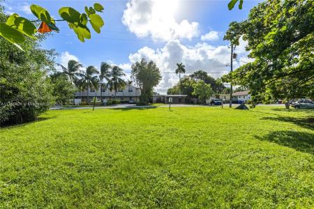 827 NE 14th Pl, Fort Lauderdale, Florida 33304