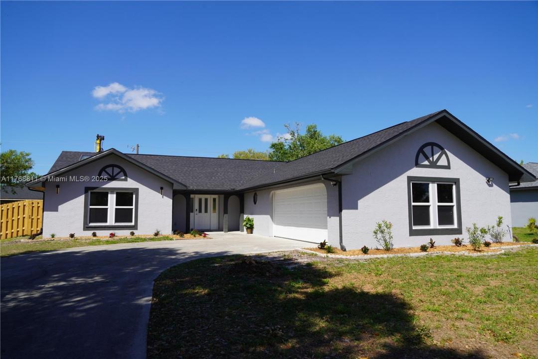 563 PRESQUE ISLE DR, Port Charlotte, Floride 33954, États-Unis