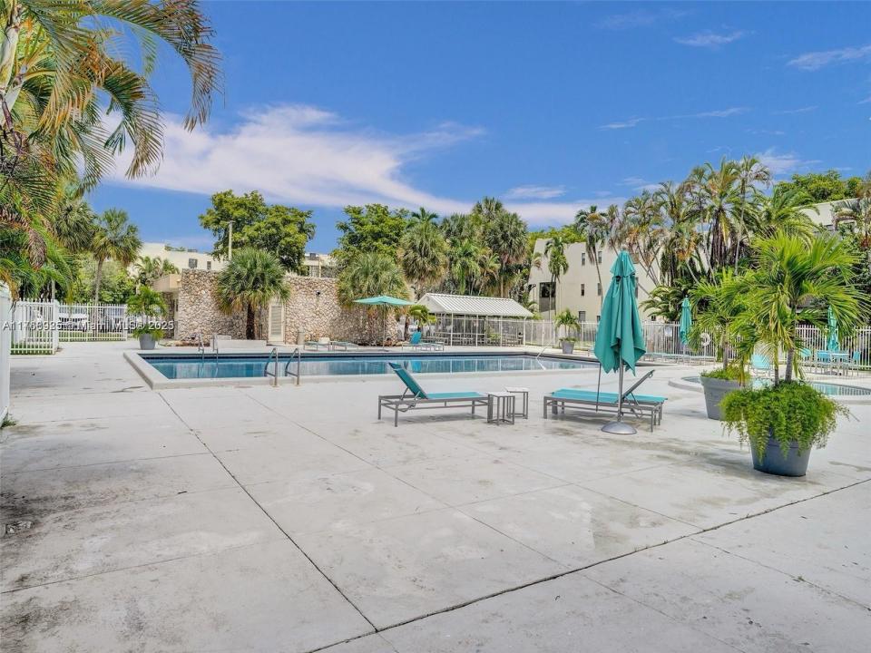 20301 NE 30th Ave 122-5, Aventura, Floride 33180, États-Unis