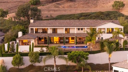 Avenida La Mancha, San Juan Capistrano, California 92675