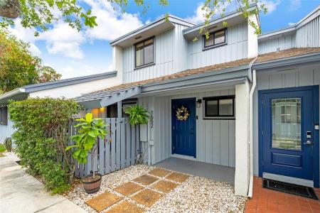 1652 N 14th Ter, Hollywood, Florida 33020, USA