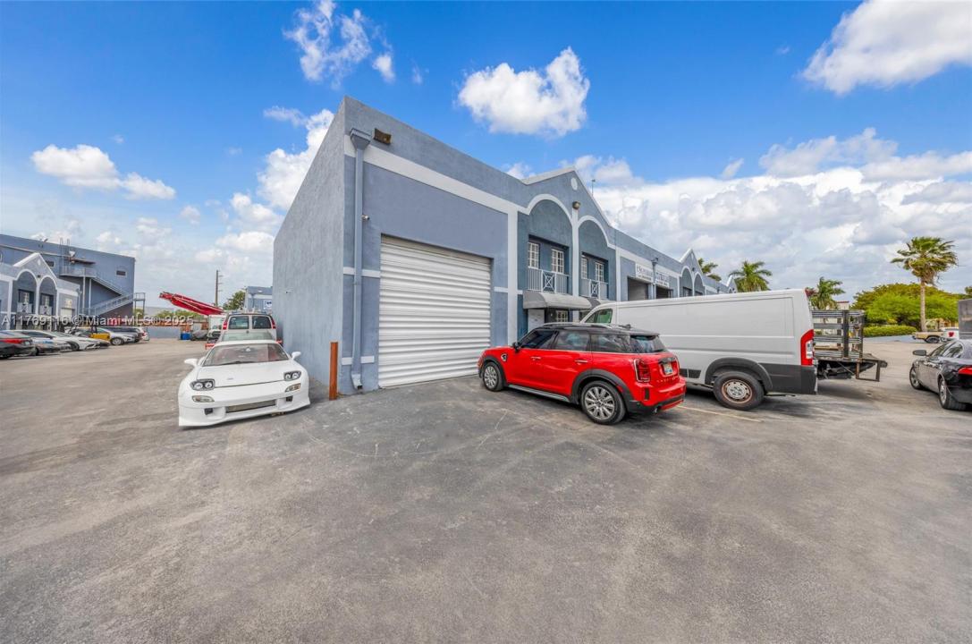 10680 NW 123rd St Rd 101, Medley, Flórida 33178, Estados Unidos