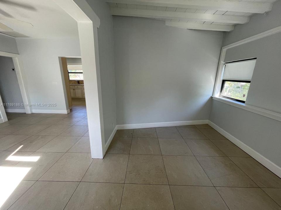 423 53rd St B, West Palm Beach, فلوريدا 33407, الولايات المتحدة