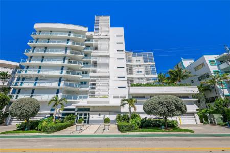 9821 E Bay Harbor Dr 402, Bay Harbor Islands, Florida 33154, USA